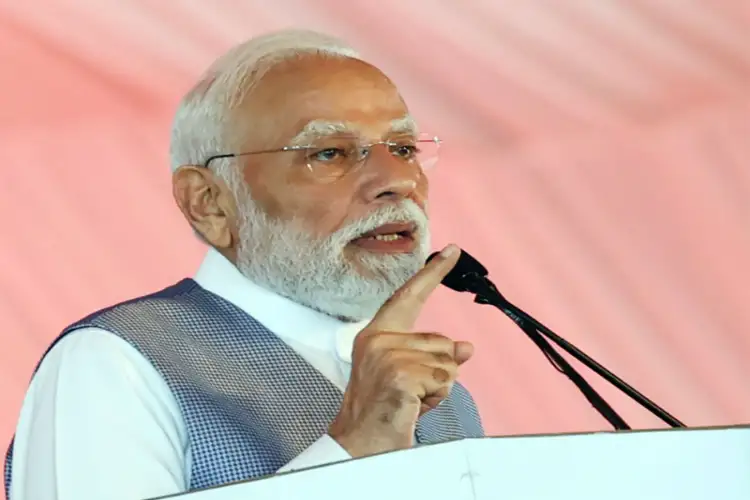 PM Modi pays tribute to Bharat Ratna Karpuri Thakur in Samastipur