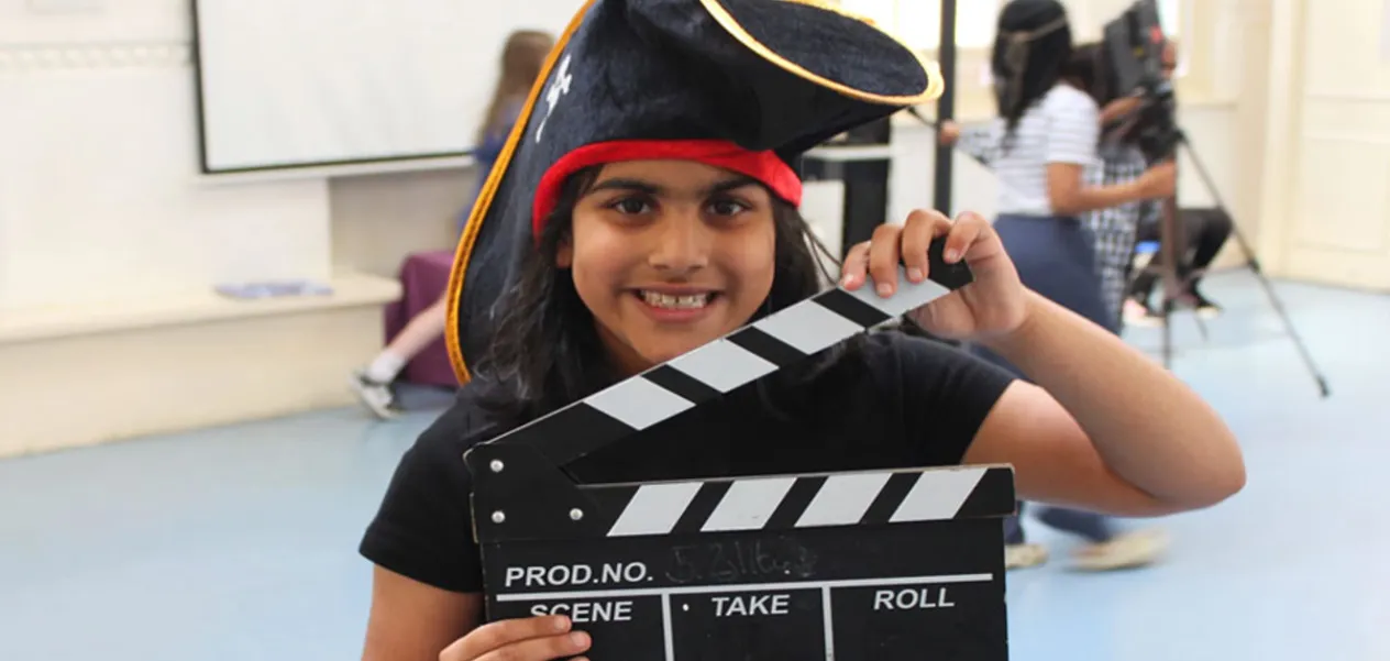 Cinema enters the classroom: The changing system of teaching children.