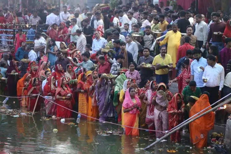 Chhath concludes in Nepal with offerings to rising sun