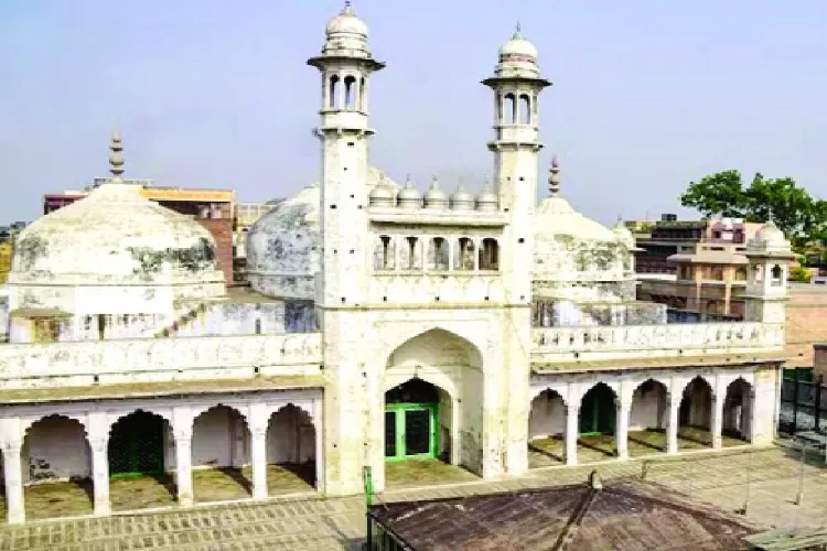 The decision regarding the cloth covering the lock of the ablution area at the Gyanvapi mosque has been reserved until November 10.