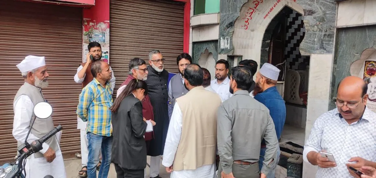 A delegation of Jamaat-e-Islami Hind reached Bareilly and took stock of the situation.