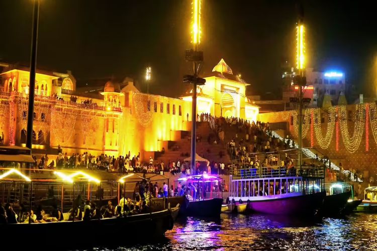 Dev Deepawali is a unique confluence of Kashi's ancient traditions, reverence for the Ganges, and folk beliefs: Adityanath