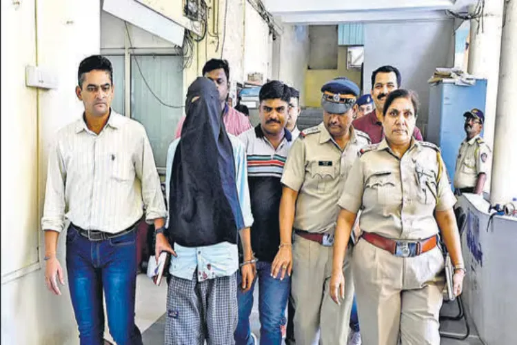 Mumbai: More than 20 children held hostage inside a studio in Powai have been safely rescued; the accused has been taken into custody. Mumbai: More than 20 children held hostage inside a studio in Powai have been safely rescued; the accused has been taken into custody.