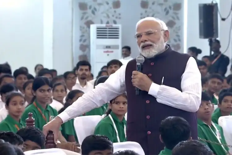 Chhattisgarh: PM Modi holds roadshow in Nava Raipur, interacts with 2500 children