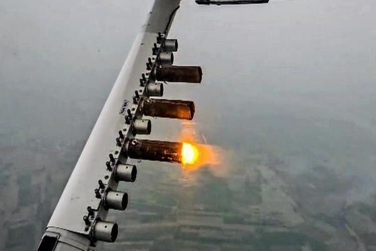 Congress targets Delhi government over 'cloud seeding'