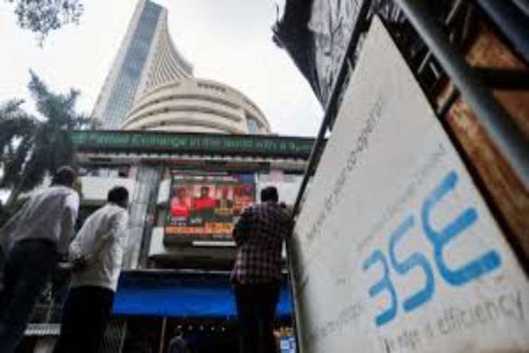 Sensex and Nifty fall in early trading.
