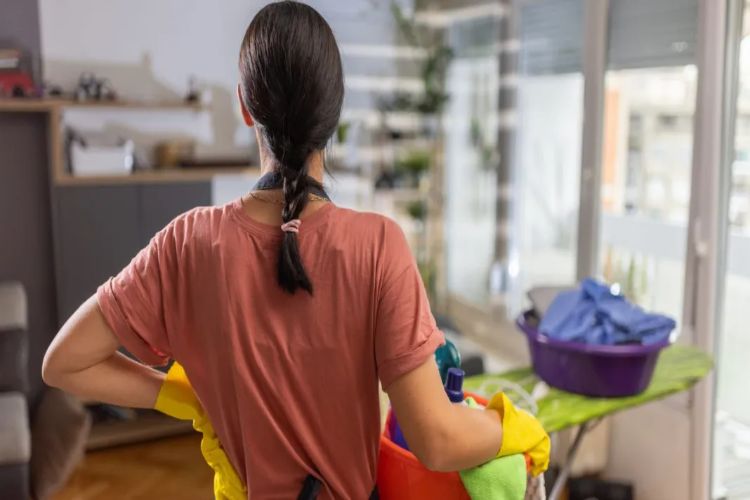 Women perform $427 billion worth of 'unpaid labor' at home: Study