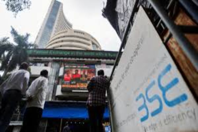Sensex and Nifty fall in early trading.