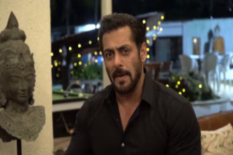 Salman Khan has once again created a sensation on social media.