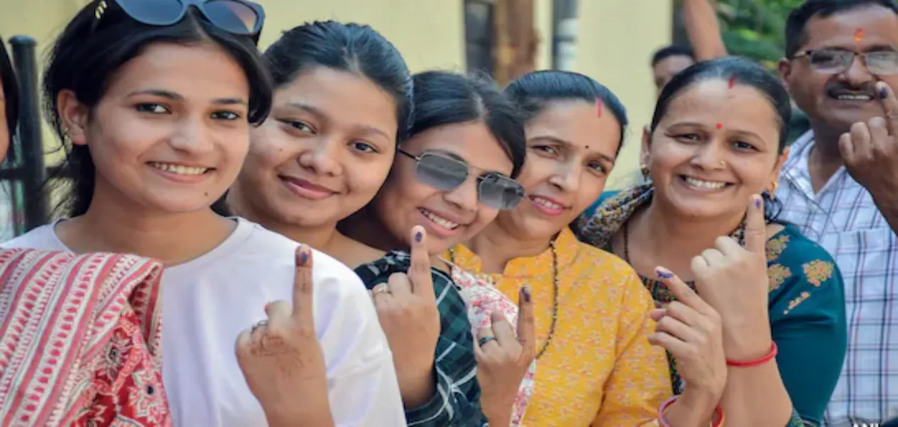Bihar Elections 2025: Bumper voter turnout by noon in the first phase, with particularly high enthusiasm in Gopalganj.