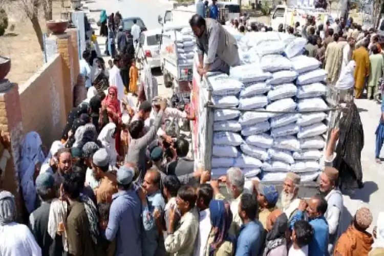 Pakistan: Punjab's wheat ban pushes Rawalpindi and Islamabad to the brink of a flour catastrophe