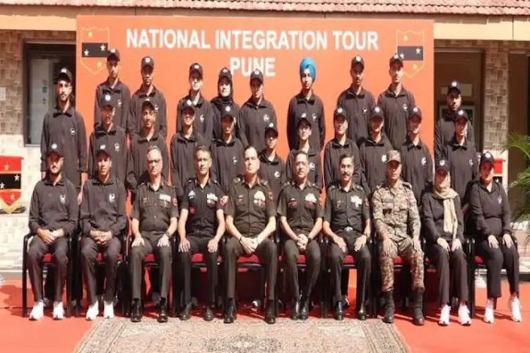 Indian Army organises National Integration Tour for students from Rajouri and Poonch under Operation Sadbhavana