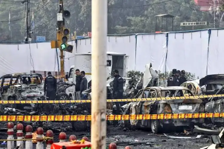 Blast near Red Fort was not a suicide attack, suspect triggered explosion in panic: Sources