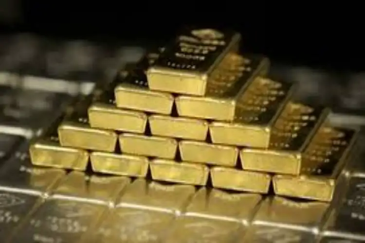 DRI cracks down on major gold smuggling syndicate in Mumbai, 11 held