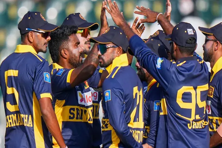 Suicide bomb attack in Islamabad, Sri Lankan team assured of security