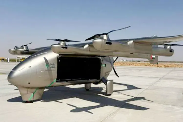 Emirates introduces its first hybrid cargo aircraft, the Heli.