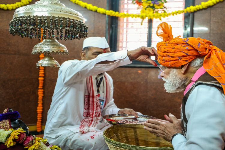 PM Modi slams previous Congress governments for neglecting tribals