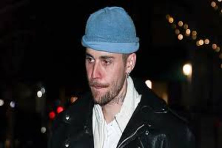 Justin Bieber tells fans about his injury