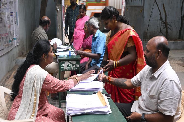 Tamil Nadu Revenue Employees Union to boycott SIR related work from November 18