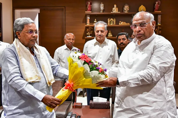 Karnataka: Siddaramaiah meets Kharge, dismisses speculation of a change of Chief Minister