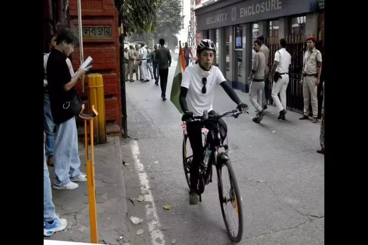 Transgender activist from Manipur begins cycle journey with message of peace