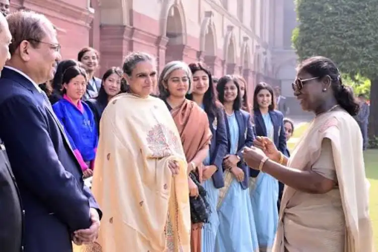 Officer Trainees of Indian Revenue Service, Customs and Indirect Taxes, call on President Murmu