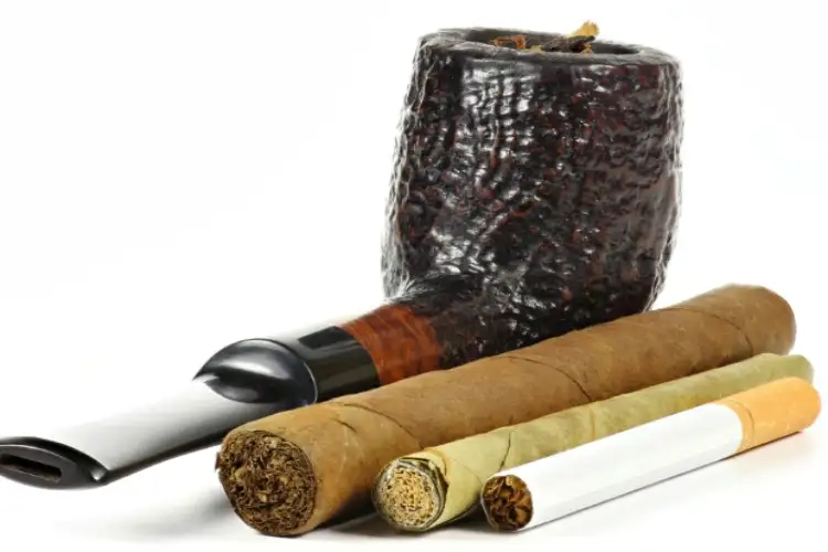 Delhi: Two arrested with 3.5 lakh counterfeit cigarette sticks