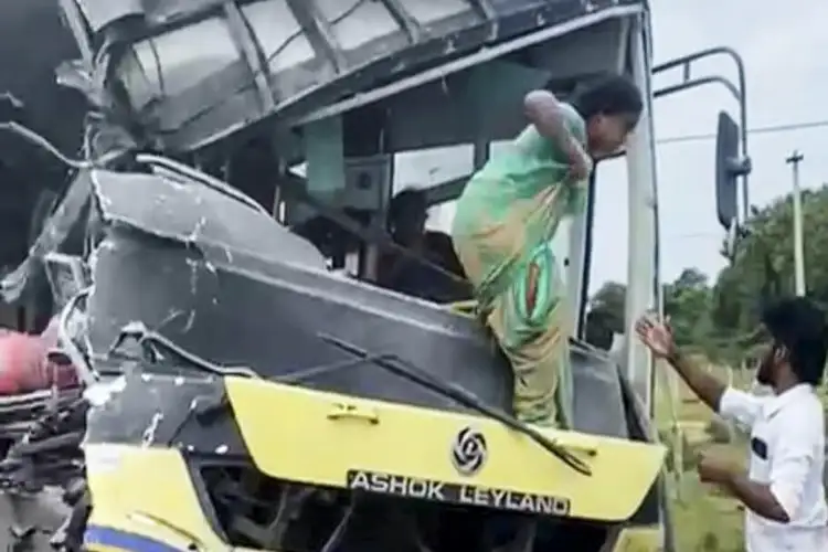 PM Modi condoles loss of lives in road accident near Sivaganga