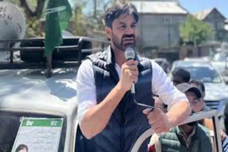 JK: High Court allows PDP leader Waheed Para to travel in country