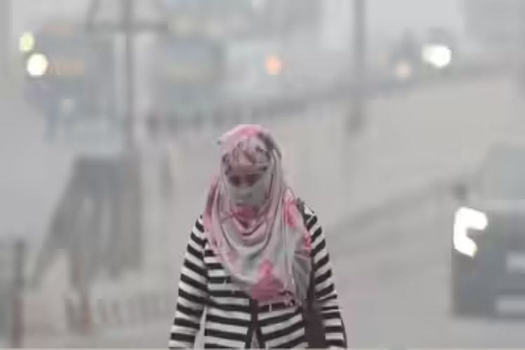 Mothers raise their voice against Delhi's toxic air