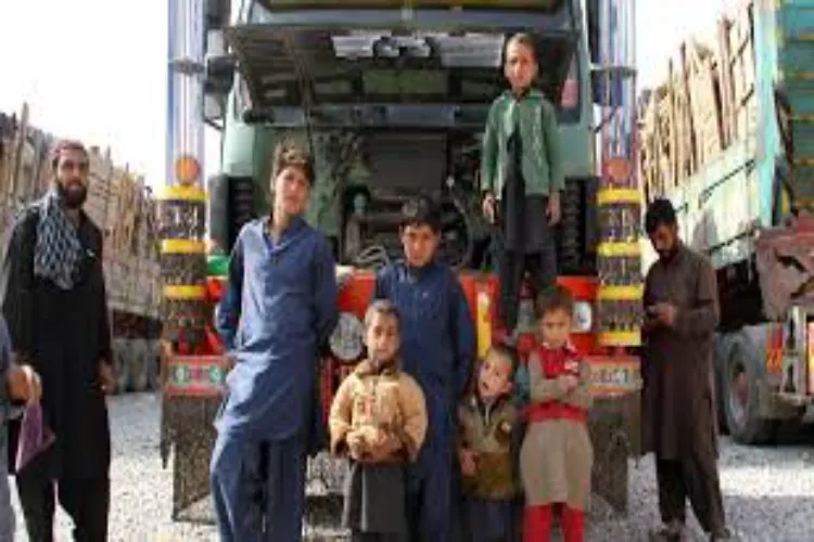 Pakistan and Iran forcibly expelled over 3,000 Afghan refugees in a single day: Taliban