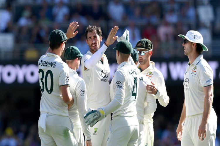 Australia look to continue their winning streak against England at the Gabba