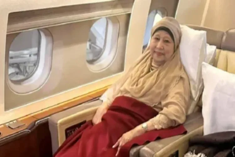 Bangladesh Air Ambulance from Qatar to reach Dhaka on Tuesday for Khaleda Zia's treatment