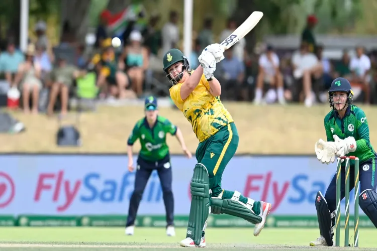Dane van Niekerk's blistering innings and Tunnicliffe's half-century helped South Africa beat Ireland and take the lead.