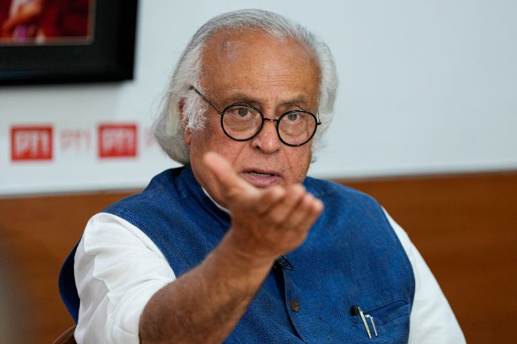 Will the Prime Minister tell whether Advani and Jaswant had praised Jinnah: Congress