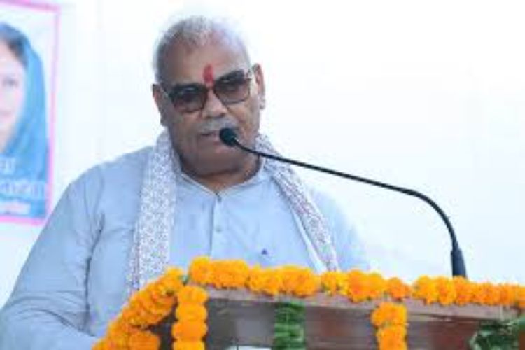 MLA should give money from MLA fund for repair of school buildings: Minister Dilawar