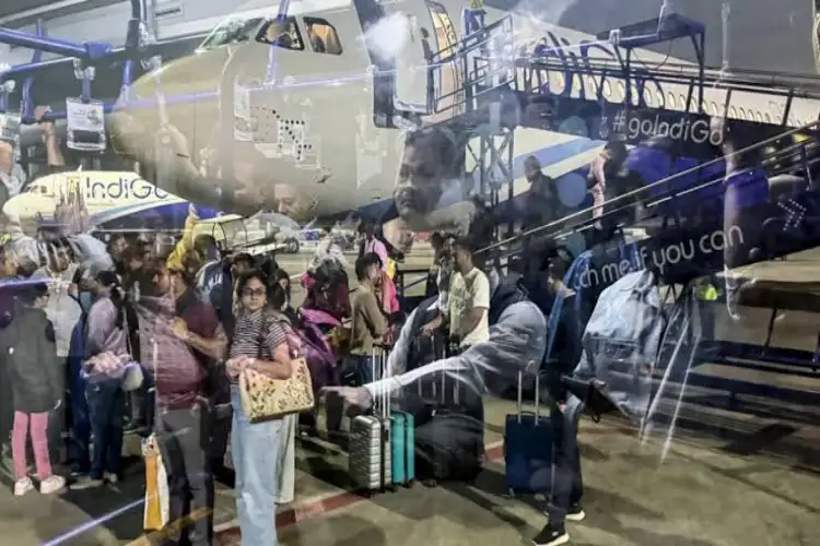 DGCA cracks down on IndiGo: Orders to reduce flights by 5%, new schedule to be submitted by December 10