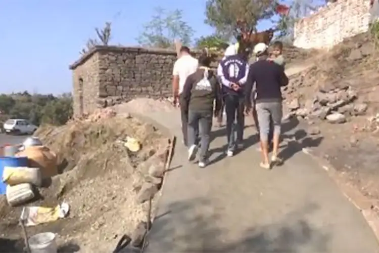 J-K: Locals rejoice at road connectivity to Rajouri's Manjakote near LoC