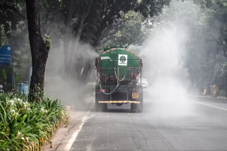 Delhi's air quality in 'poor' category, AQI recorded 288