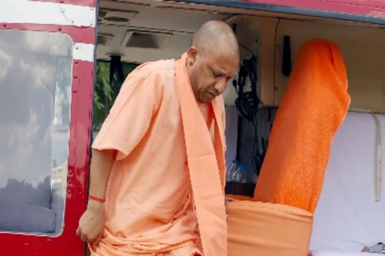 Adityanath pays tribute to former President Pranab Mukherjee on his birth anniversary