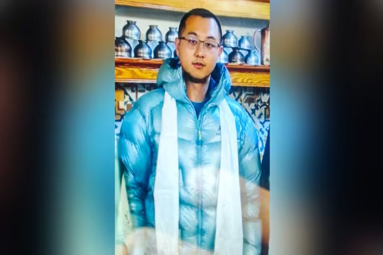 Kashmir: Chinese national deported, blacklisted for violating visa norms