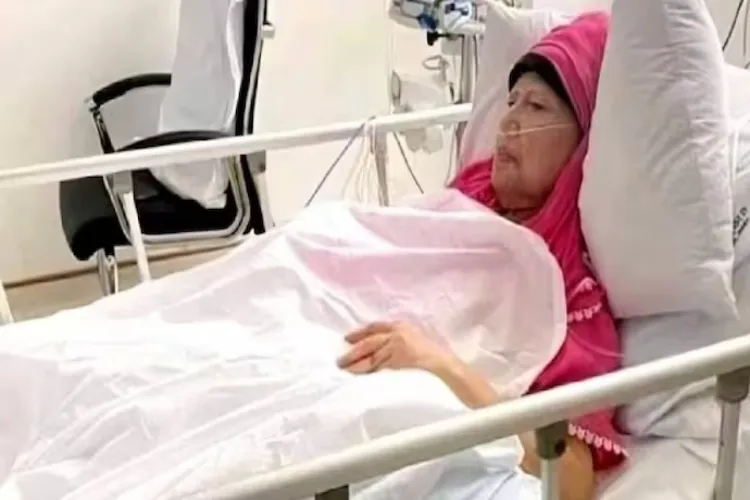 Former Bangladesh PM Khaleda Zia put on life support: Doctors