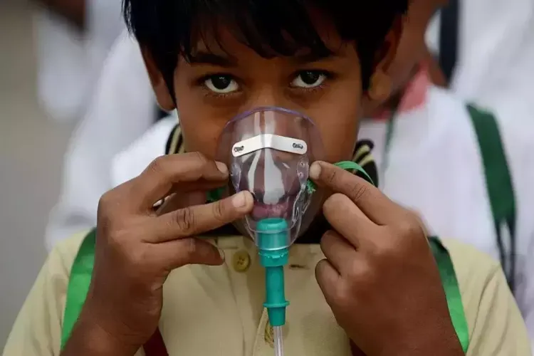 The pollution crisis in Delhi is severe: the number of respiratory patients has increased, with a rapid rise in first-time patients and young people.
