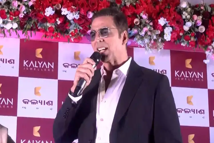 Akshay Kumar visits Bhubaneswar, urges youth to 