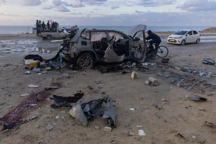 Hamas says Israeli strike killed senior commander Raed Saad amid ceasefire