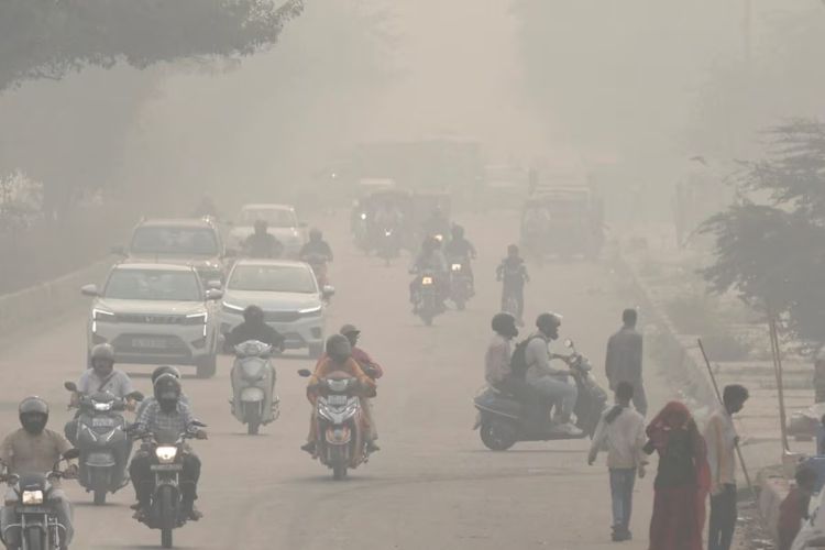 Delhi's air quality deteriorates, Jahangirpuri records AQI of 498
