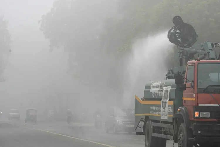 People in Delhi-NCR said they are facing serious health problems due to pollution.