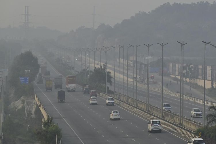 NHAI takes steps to make highways safe in fog