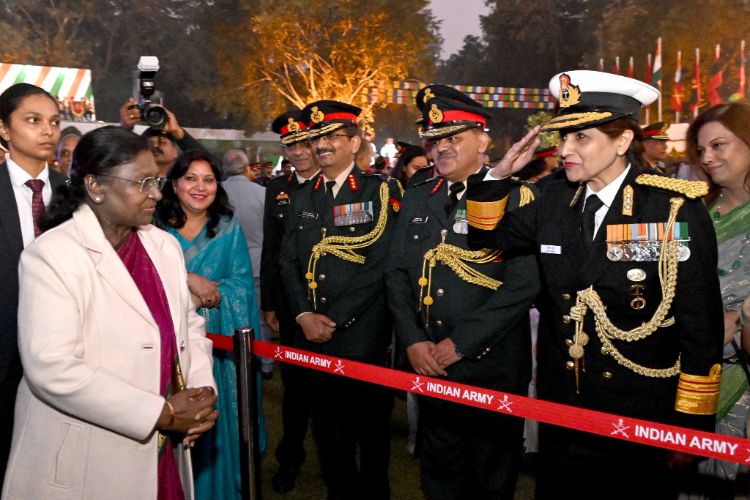 President Murmu pays tribute to soldiers who fought in the 1971 war