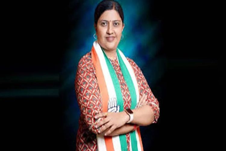 Pragya Satav resigns from MLC post, likely to join BJP